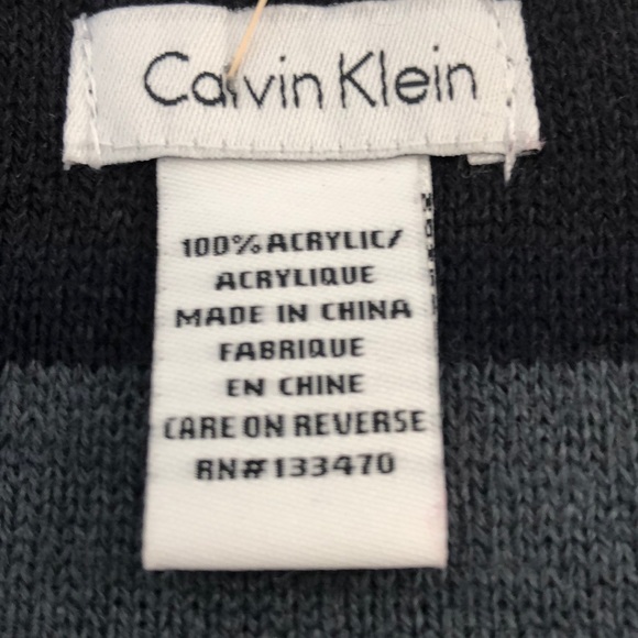 COPY - NWT Calvin Klein Navy Blue Men’s Scarf - Picture 6 of 9